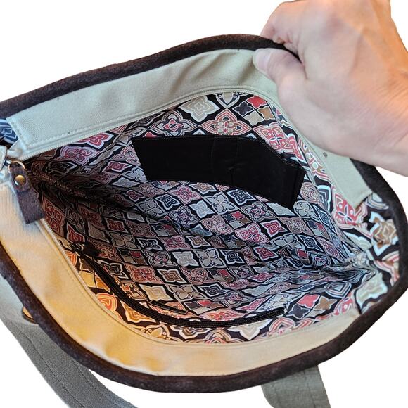 Vera Bradley Chestnut Tote Bag Birchwood Khaki Color Cotton Suede Trim - Picture 6 of 10